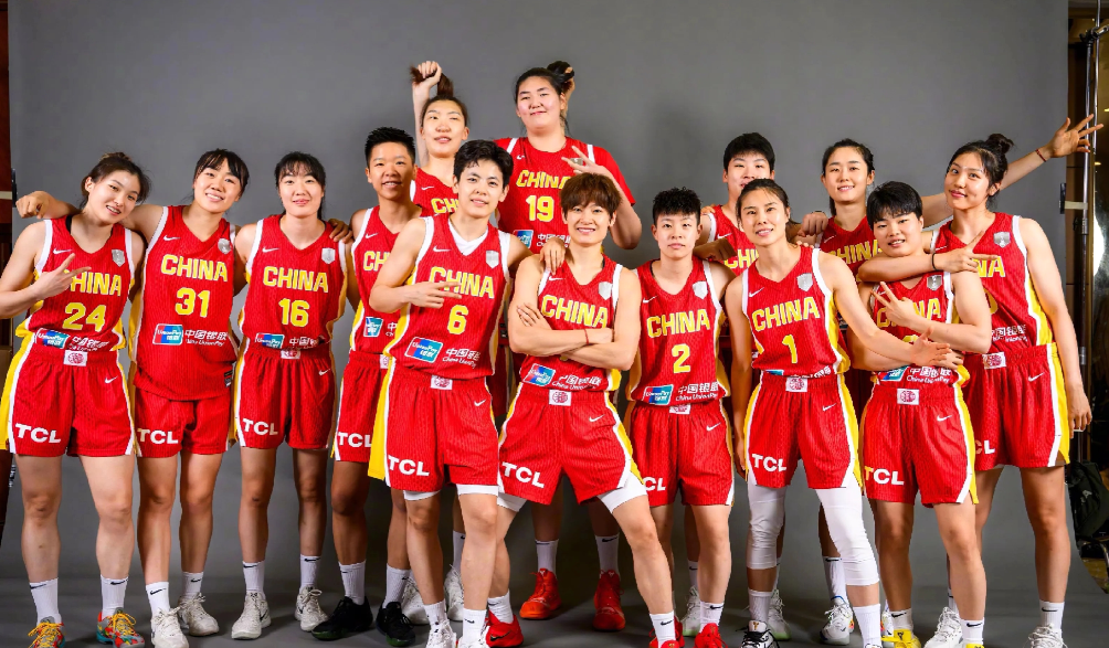 开云体育官方网站-女篮大胜南苏丹，宫鲁鸣迎来2喜1忧，4大黑马崛起将有望冲冠